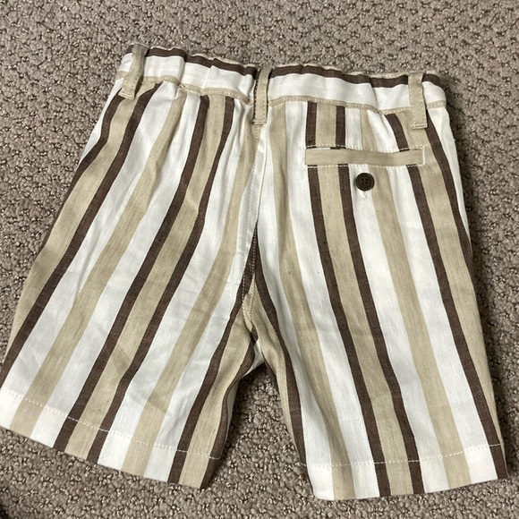 Il Gufo Brown and Cream Flat Front Shorts - Picture 7 of 8